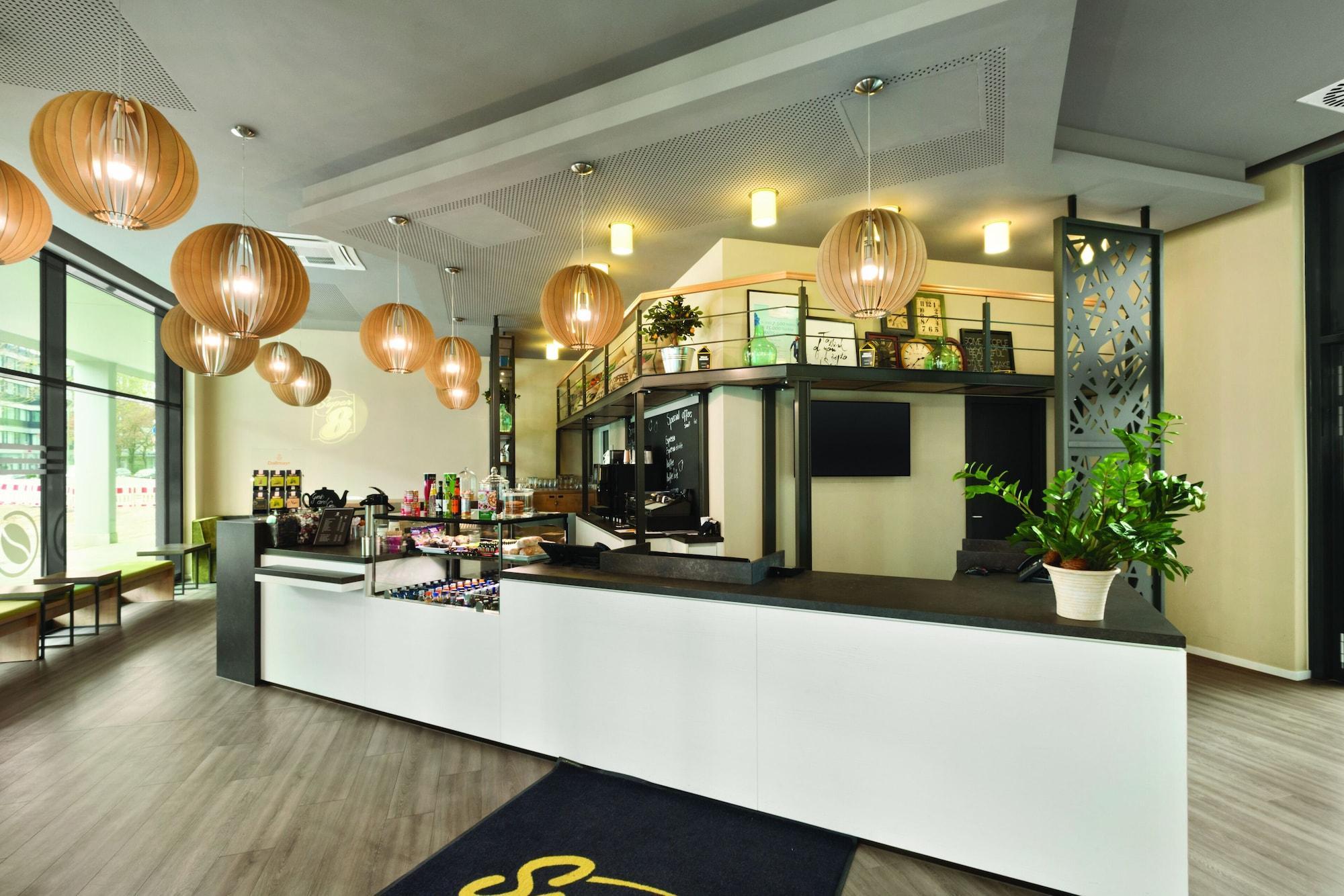 Super 8 By Wyndham Hotel 3*