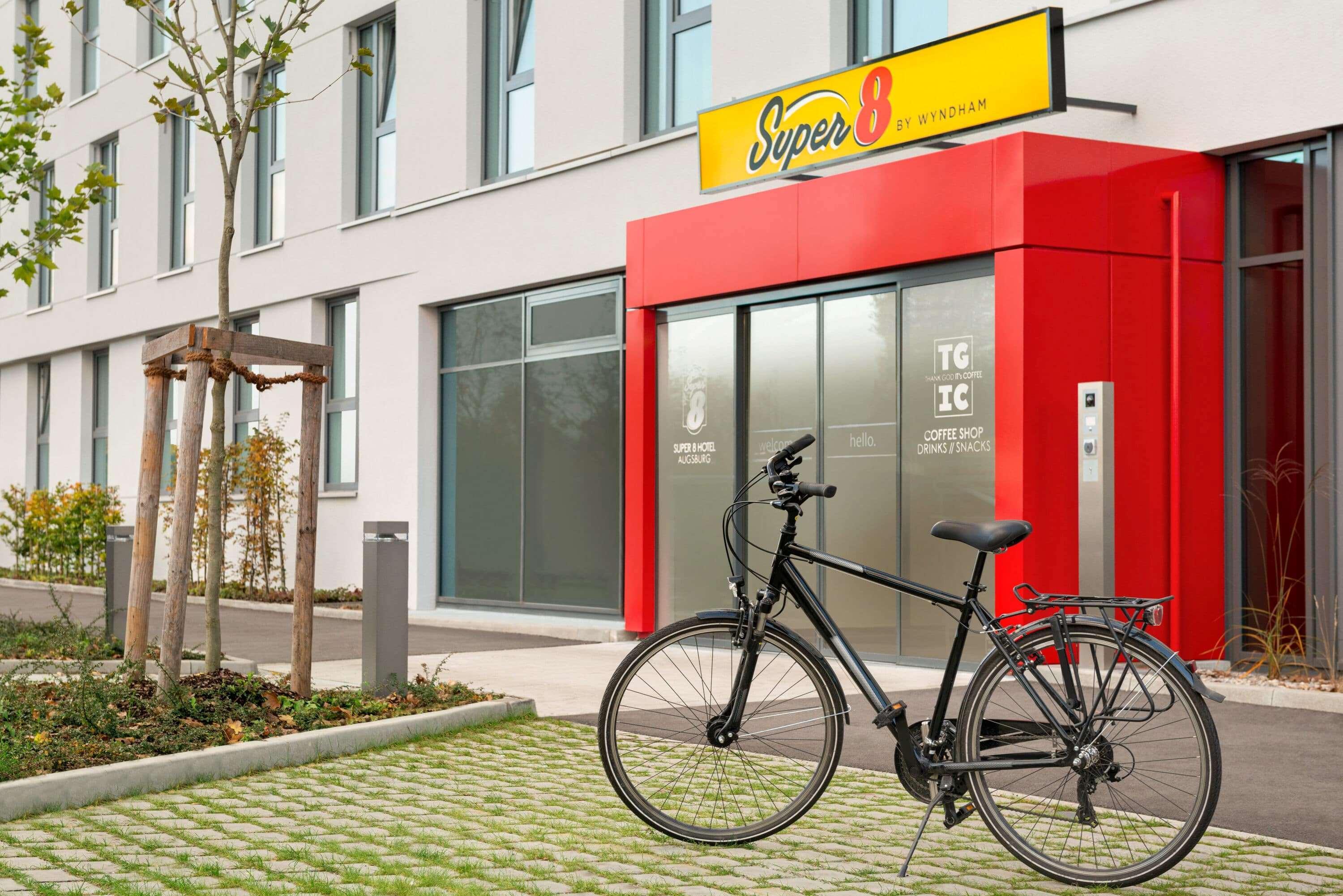 Super 8 By Wyndham Augsburg